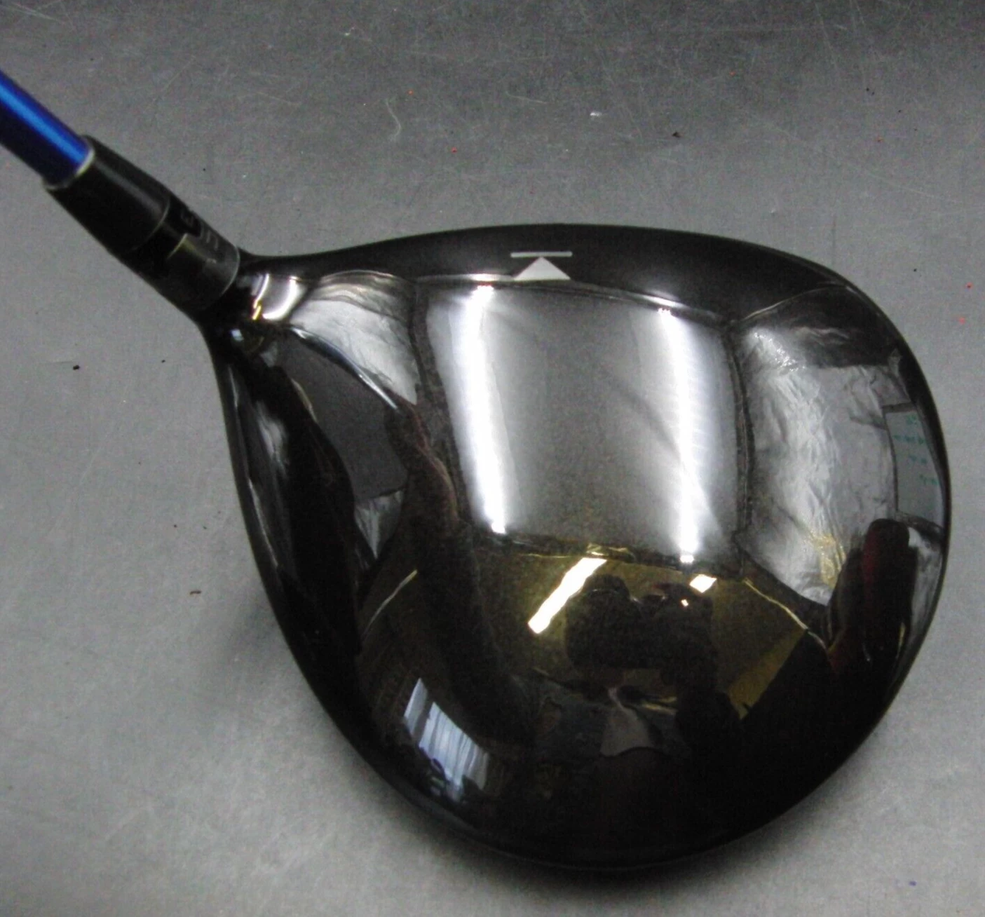 Titleist 913D2 9.5° Driver Stiff Graphite Shaft Golf Pride Grip With Head Cover 5 Titleist 913D2 9.5° Driver Stiff Graphite Shaft Golf Pride Grip With Head Cover - Image 3