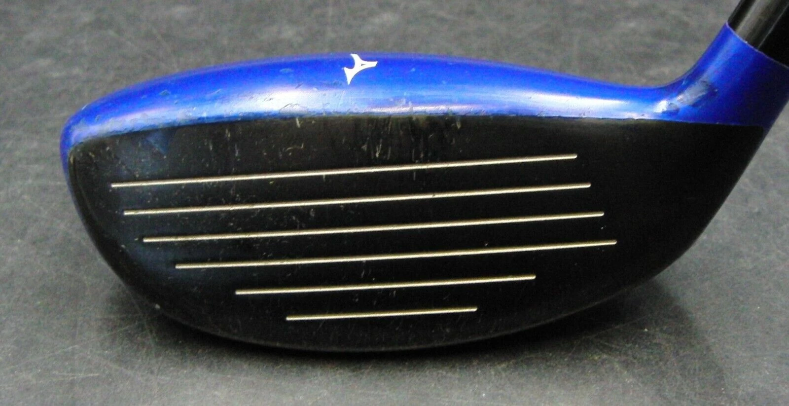 Mizuno JPX 900 22° 4 Hybrid Regular Graphite Shaft Unbranded Grip 4 Mizuno JPX 900 22° 4 Hybrid Regular Graphite Shaft Unbranded Grip - Image 2