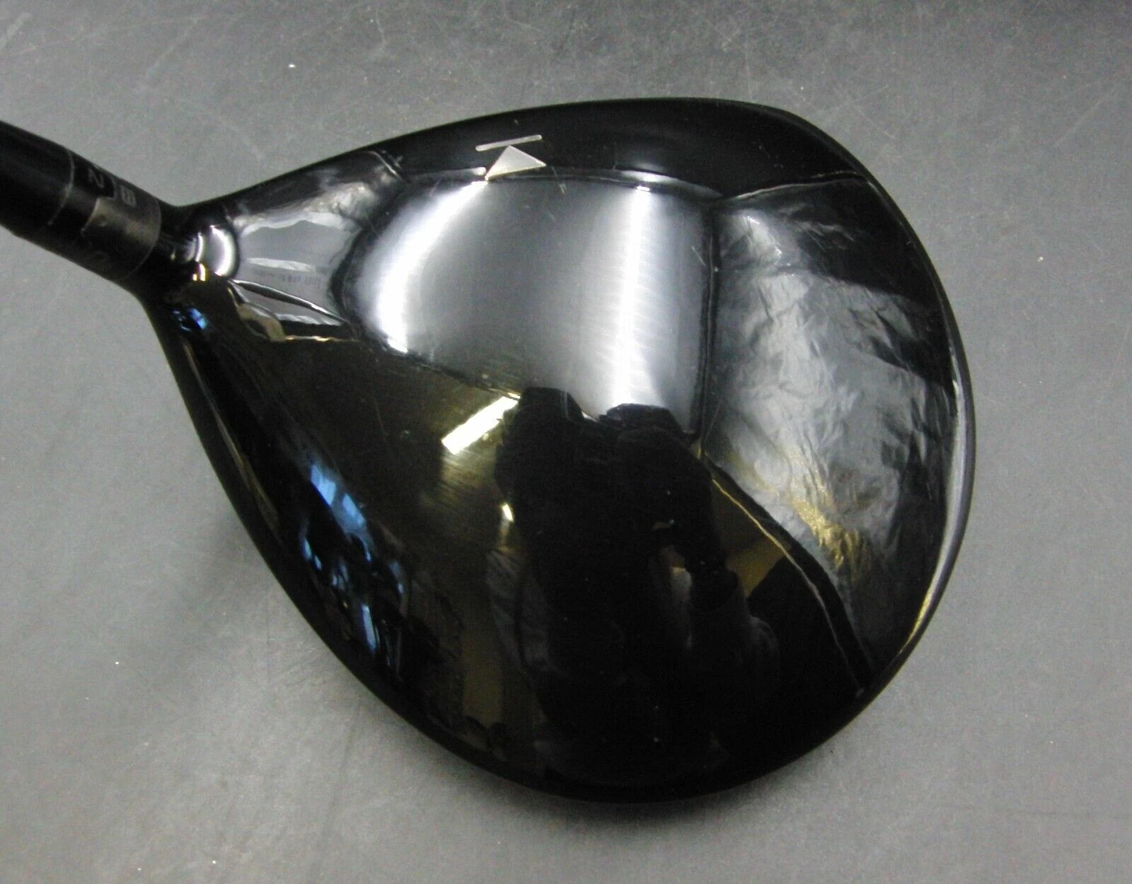 Titleist 910 D2 9.5 Degree Driver Regular Graphite Shaft Titleist Grip 5 Titleist 910 D2 9.5 Degree Driver Regular Graphite Shaft Titleist Grip - Image 3