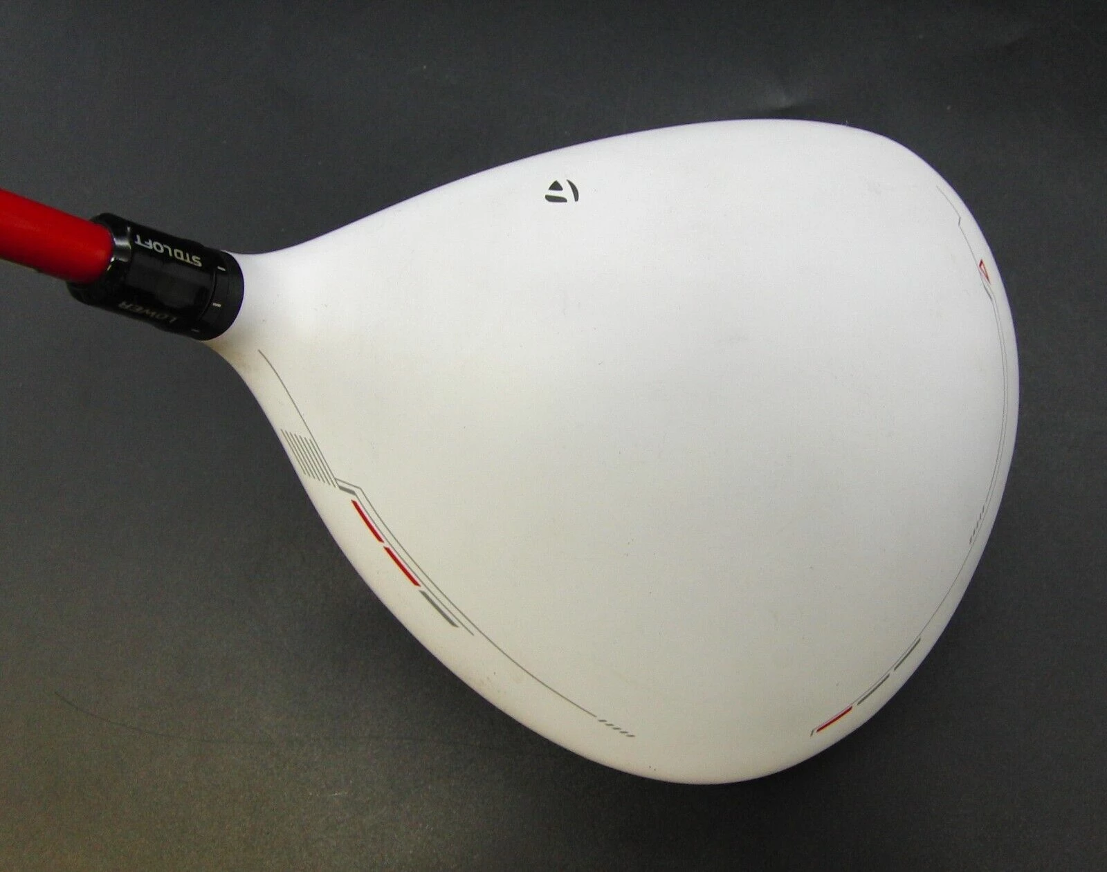 Taylormade R11 9° Driver Regular Graphite Shaft Iomic Grip 5 Taylormade R11 9° Driver Regular Graphite Shaft Iomic Grip - Image 3