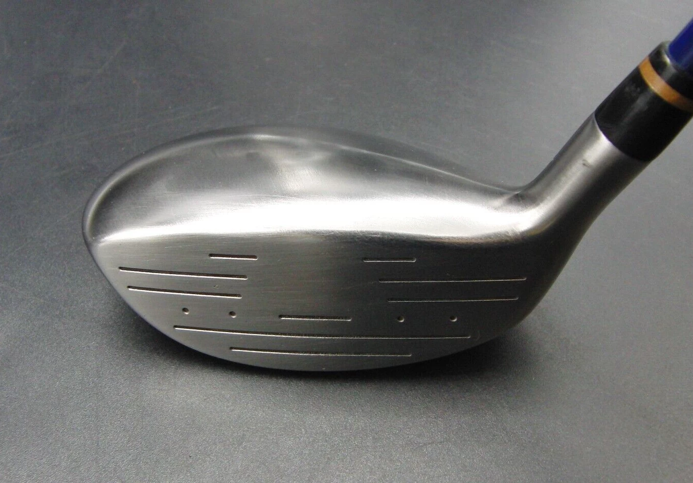 A.M.C Charger X. II 18° 5 Hybrid Regular Graphite Shaft Tour Arrow Grip 4 A.M.C Charger X. II 18° 5 Hybrid Regular Graphite Shaft Tour Arrow Grip - Image 2