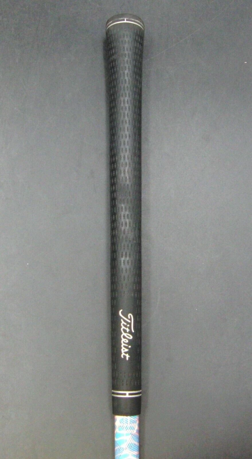 Titleist 909 D2 8.5° Driver Extra Stiff Graphite Shaft Titleist Grip 8 Titleist 909 D2 8.5° Driver Extra Stiff Graphite Shaft Titleist Grip - Image 6