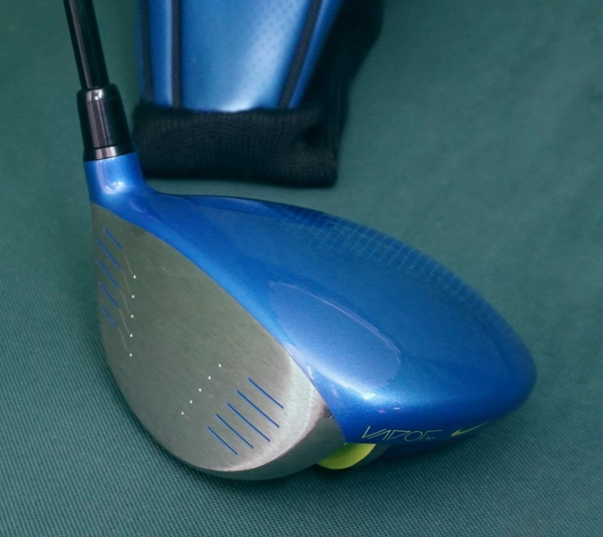 Left Handed Nike Vapor Fly Driver Stiff Graphite Shaft Golf Pride Grip & H/Cover 6 Left Handed Nike Vapor Fly Driver Stiff Graphite Shaft Golf Pride Grip & H/Cover - Image 4