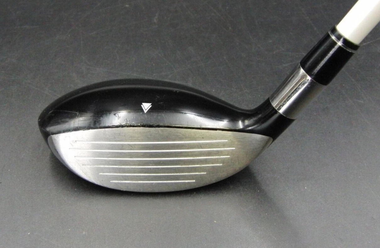 Yonex I-EZone 22° 4 Hybrid Regular Graphite Shaft Yonex Grip & Head Cover 4 Yonex I-EZone 22° 4 Hybrid Regular Graphite Shaft Yonex Grip & Head Cover - Image 2