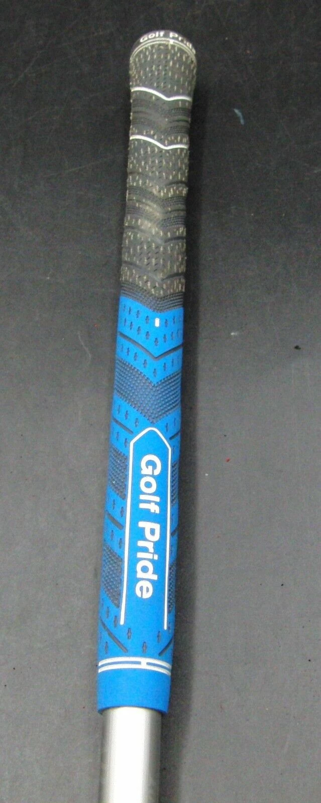 Titleist 913D2 9.5° Driver Stiff Graphite Shaft Golf Pride Grip With Head Cover 7 Titleist 913D2 9.5° Driver Stiff Graphite Shaft Golf Pride Grip With Head Cover - Image 5