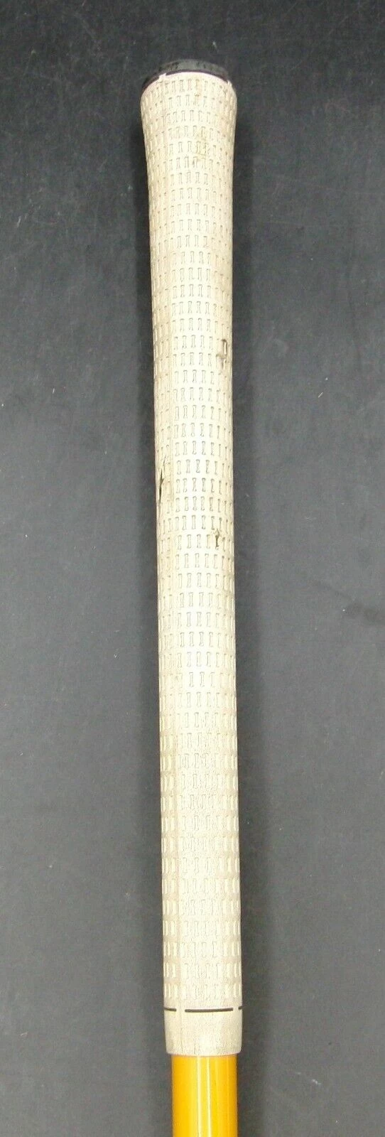 TaylorMade R11 10.5° Driver Regular Graphite Shaft TaylorMade Grip 8 TaylorMade R11 10.5° Driver Regular Graphite Shaft TaylorMade Grip - Image 6