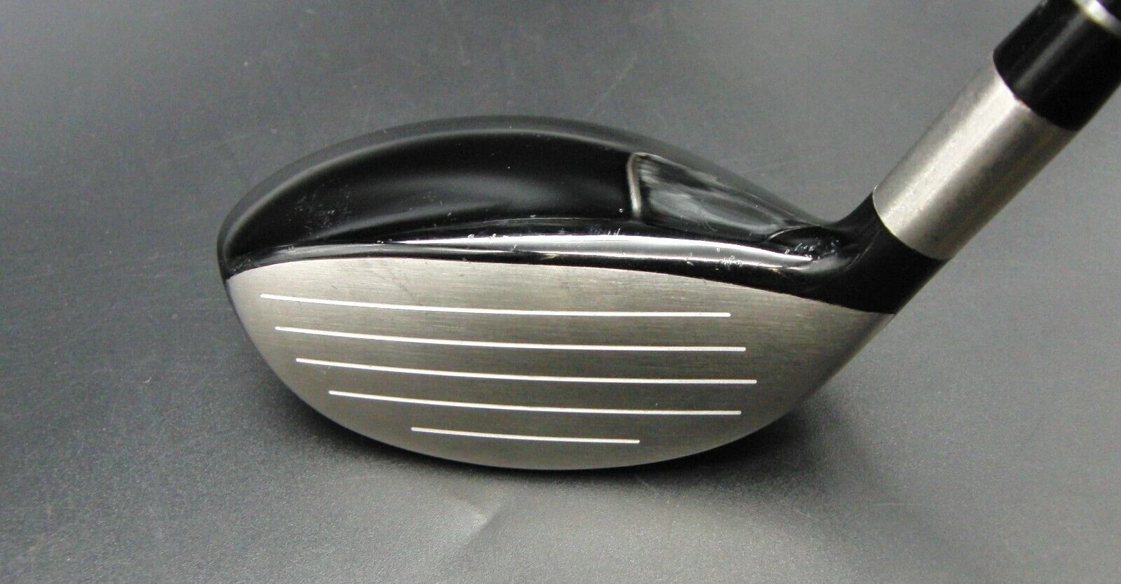 Honma Tour World TW737 U22 Hybrid Regular Flex Graphite Shaft Honma Grip 4 Honma Tour World TW737 U22 Hybrid Regular Flex Graphite Shaft Honma Grip - Image 2