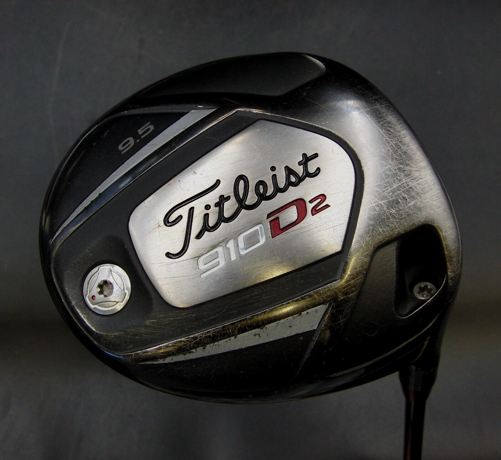 Titleist 910 D2 9.5 Degree Driver Regular Graphite Shaft Titleist Grip 3 Titleist 910 D2 9.5 Degree Driver Regular Graphite Shaft Titleist Grip