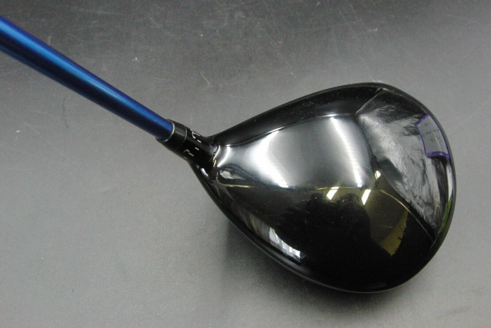 Srixon Z725 9.5° Driver Regular Graphite Shaft 5 Srixon Z725 9.5° Driver Regular Graphite Shaft - Image 3