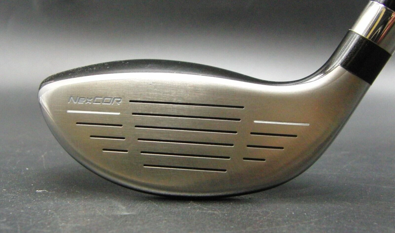 Nike Vrs NexCor 24° 4 Hybrid Regular Graphite Shaft Nike Grip + Head Cover 4 Nike Vrs NexCor 24° 4 Hybrid Regular Graphite Shaft Nike Grip + Head Cover - Image 2