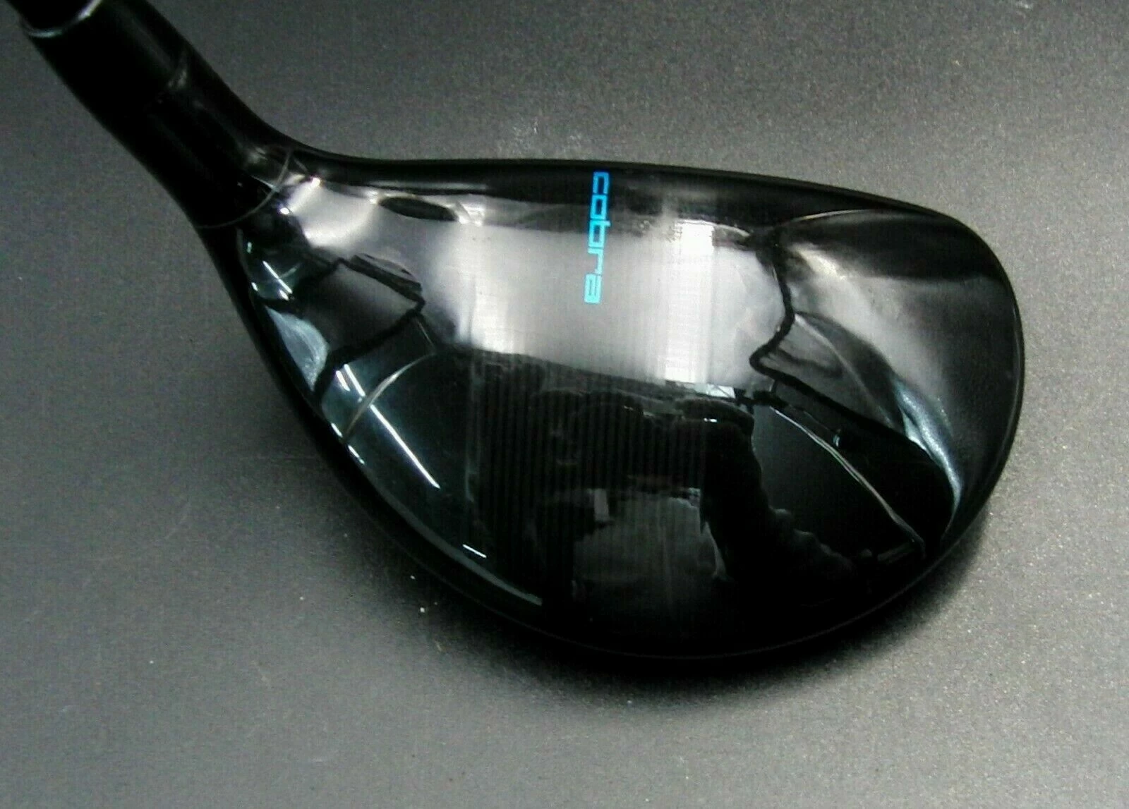 Ladies Cobra F Max Draw 5 Hybrid 26° Ladies Graphite Shaft Cobra Grip 5 Ladies Cobra F Max Draw 5 Hybrid 26° Ladies Graphite Shaft Cobra Grip - Image 3