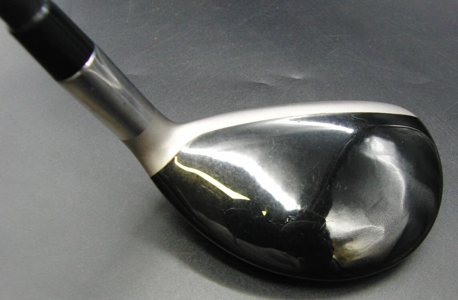 Callaway RAZR Tour 18° 2 Hybrid Stiff Graphite Shaft Callaway Grip 5 Callaway RAZR Tour 18° 2 Hybrid Stiff Graphite Shaft Callaway Grip - Image 3