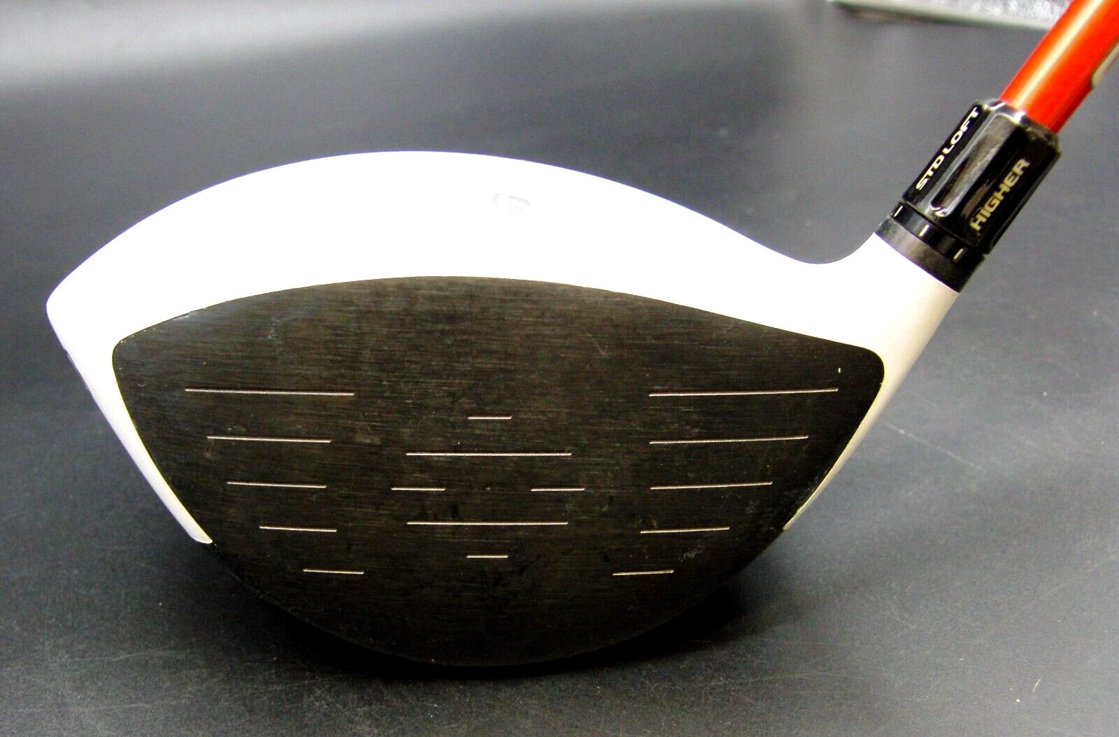 Taylormade R11 9° Driver Regular Graphite Shaft Iomic Grip 4 Taylormade R11 9° Driver Regular Graphite Shaft Iomic Grip - Image 2