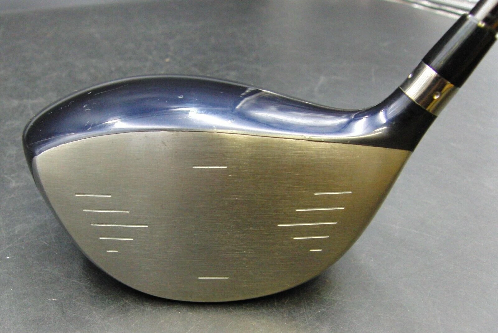 Nike NDS 380 10.5° Driver Regular Graphite Shaft Nike Grip 4 Nike NDS 380 10.5° Driver Regular Graphite Shaft Nike Grip - Image 2