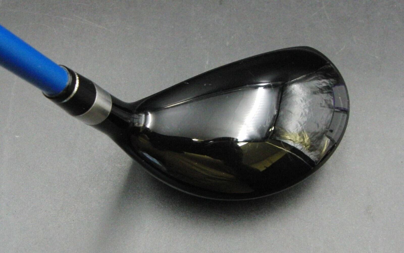 Royal Collection Japanese RC BBD 505V 21° 3 Hybrid Regular Graphite Shaft RC Grip And Head Cover 5 Royal Collection Japanese RC BBD 505V 21° 3 Hybrid Regular Graphite Shaft RC Grip And Head Cover - Image 3