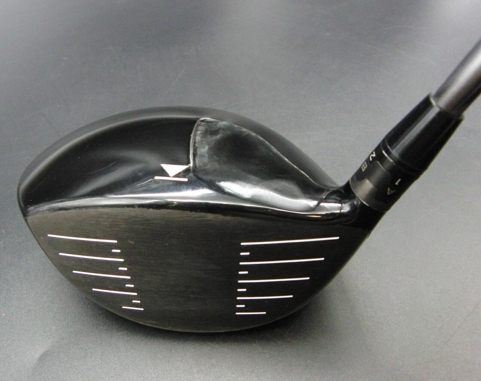 Titleist 910D3 9.5° Driver Stiff Graphite Shaft Golf Pride Grip 4 Titleist 910D3 9.5° Driver Stiff Graphite Shaft Golf Pride Grip - Image 2