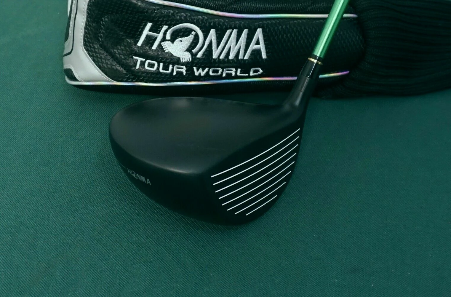 Hardly Used Japanese Honma Tour World TW717 430 9.5° Black Driver Stiff Graphite Shaft 6 Hardly Used Japanese Honma Tour World TW717 430 9.5° Black Driver Stiff Graphite Shaft - Image 4