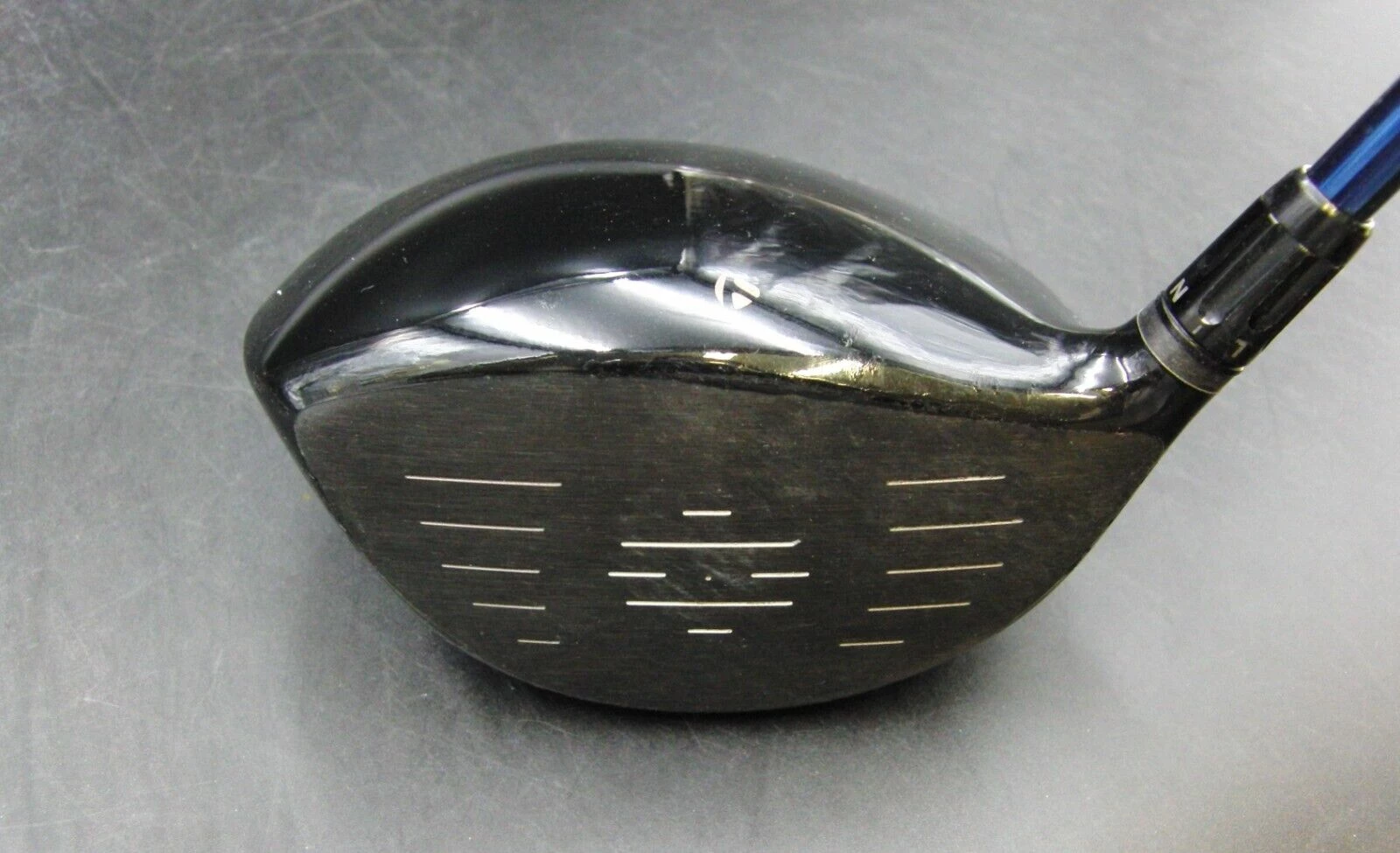 TaylorMade R9 SUPERTRI 9.5° Adjustable Driver Stiff Graphite Shaft Iomic Grip 4 TaylorMade R9 SUPERTRI 9.5° Adjustable Driver Stiff Graphite Shaft Iomic Grip - Image 2