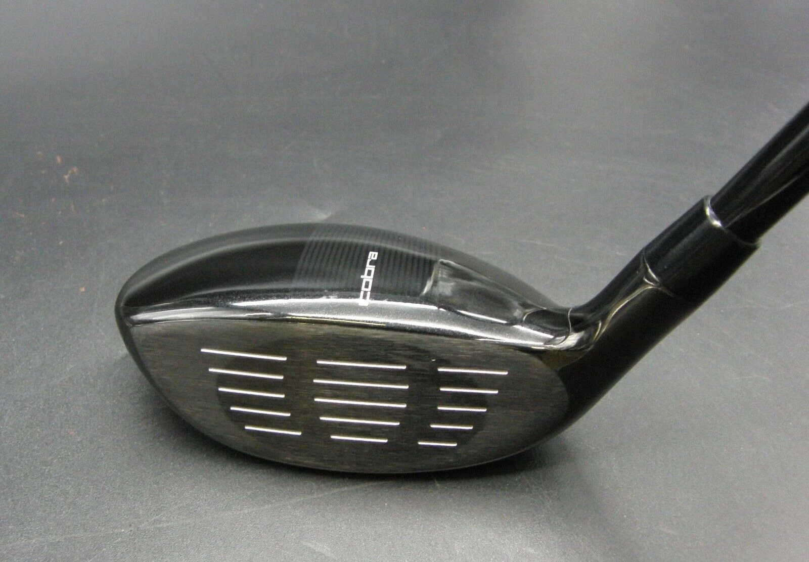 Cobra F-Max SuperLite 4H 22° 4 Hybrid Regular Graphite Shaft Cobra Grip 4 Cobra F-Max SuperLite 4H 22° 4 Hybrid Regular Graphite Shaft Cobra Grip - Image 2