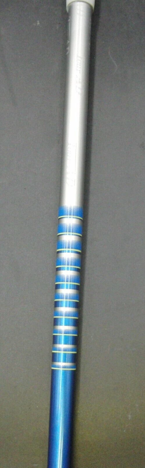 Srixon Z725 9.5° Driver Regular Graphite Shaft 6 Srixon Z725 9.5° Driver Regular Graphite Shaft - Image 4