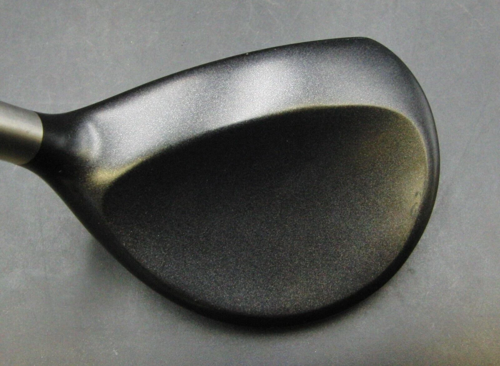 Cleveland HiBore 15° Hybrid Regular Graphite Shaft Cleveland Grip 5 Cleveland HiBore 15° Hybrid Regular Graphite Shaft Cleveland Grip - Image 3