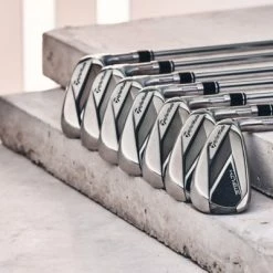 TaylorMade Stealth Iron Set - Graphite 17 TaylorMade Stealth Iron Set - Graphite -Nordicagolf Shop stealth ir trappa 1